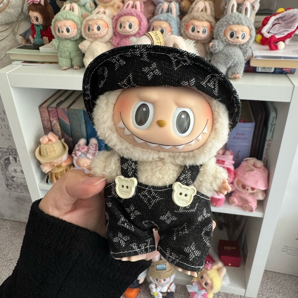 [SOLD] Labubu Soymilk with outfit